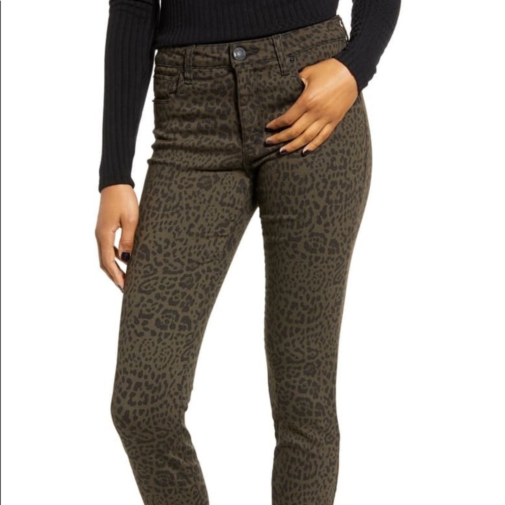 Womens STS blue size 26 black and green cheetah skinny jeans